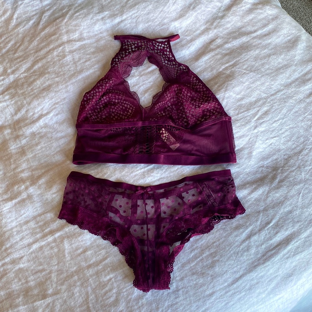 Victoria secret lingerie set (m)